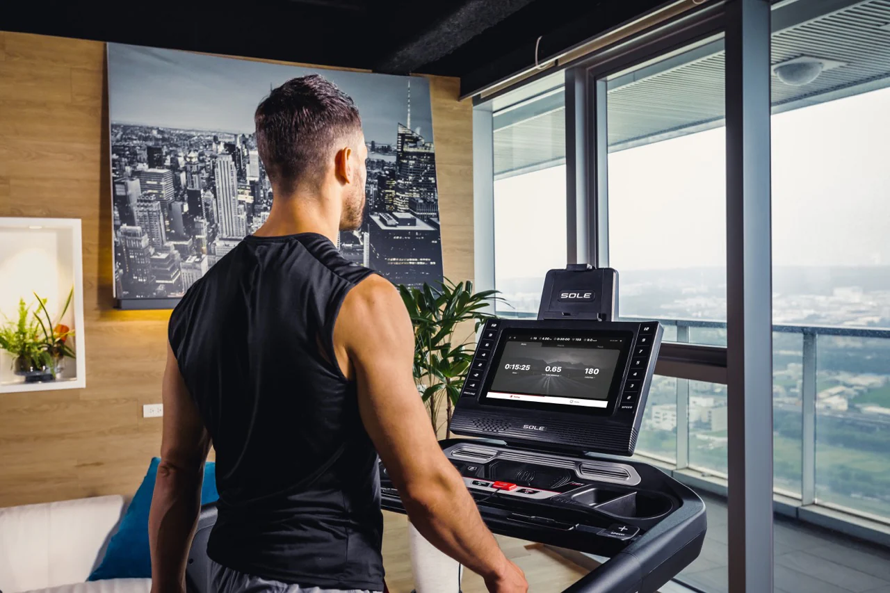 SOLE F85 Treadmill - Image 13