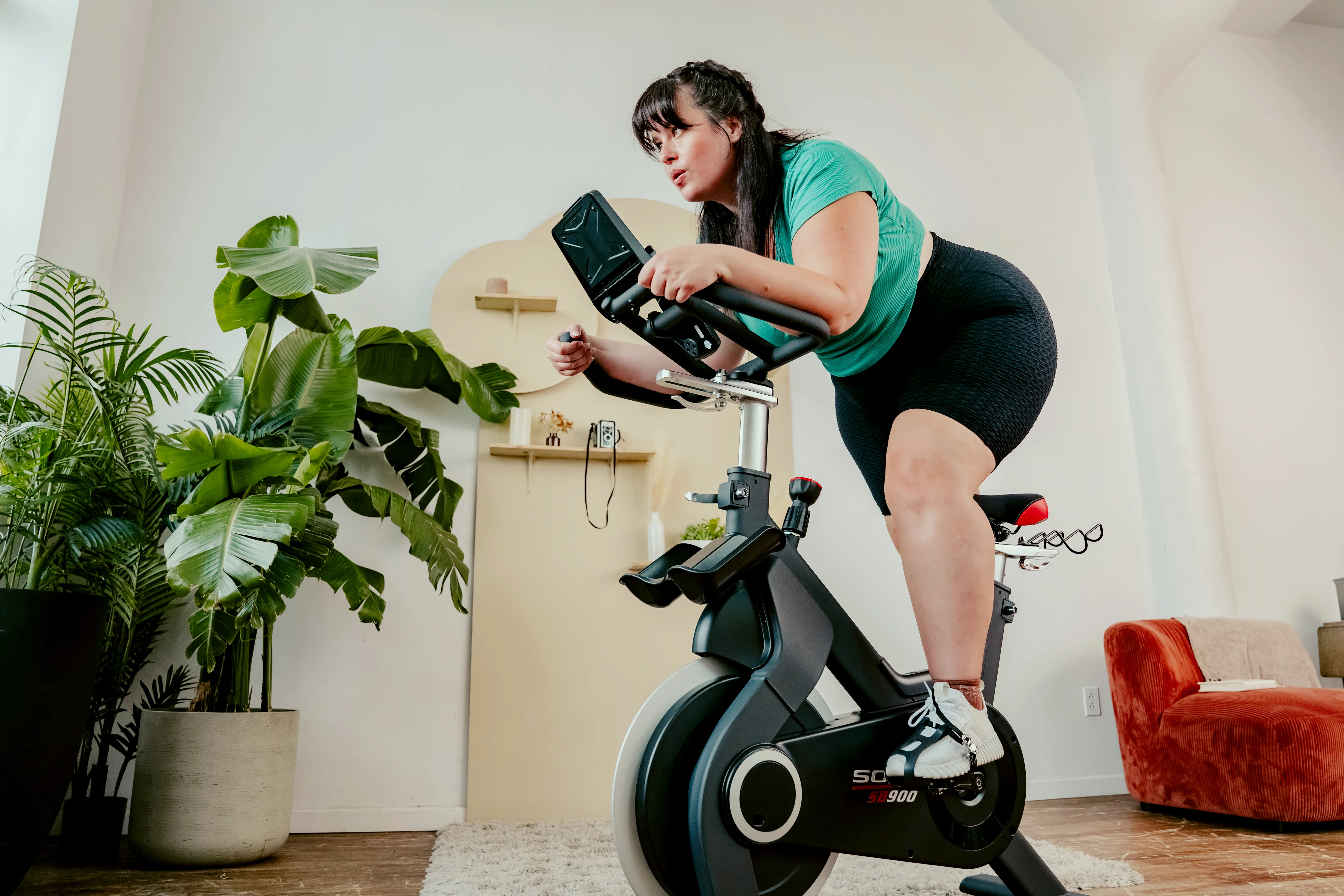 SOLE SB900 Exercise Bike - Image 36