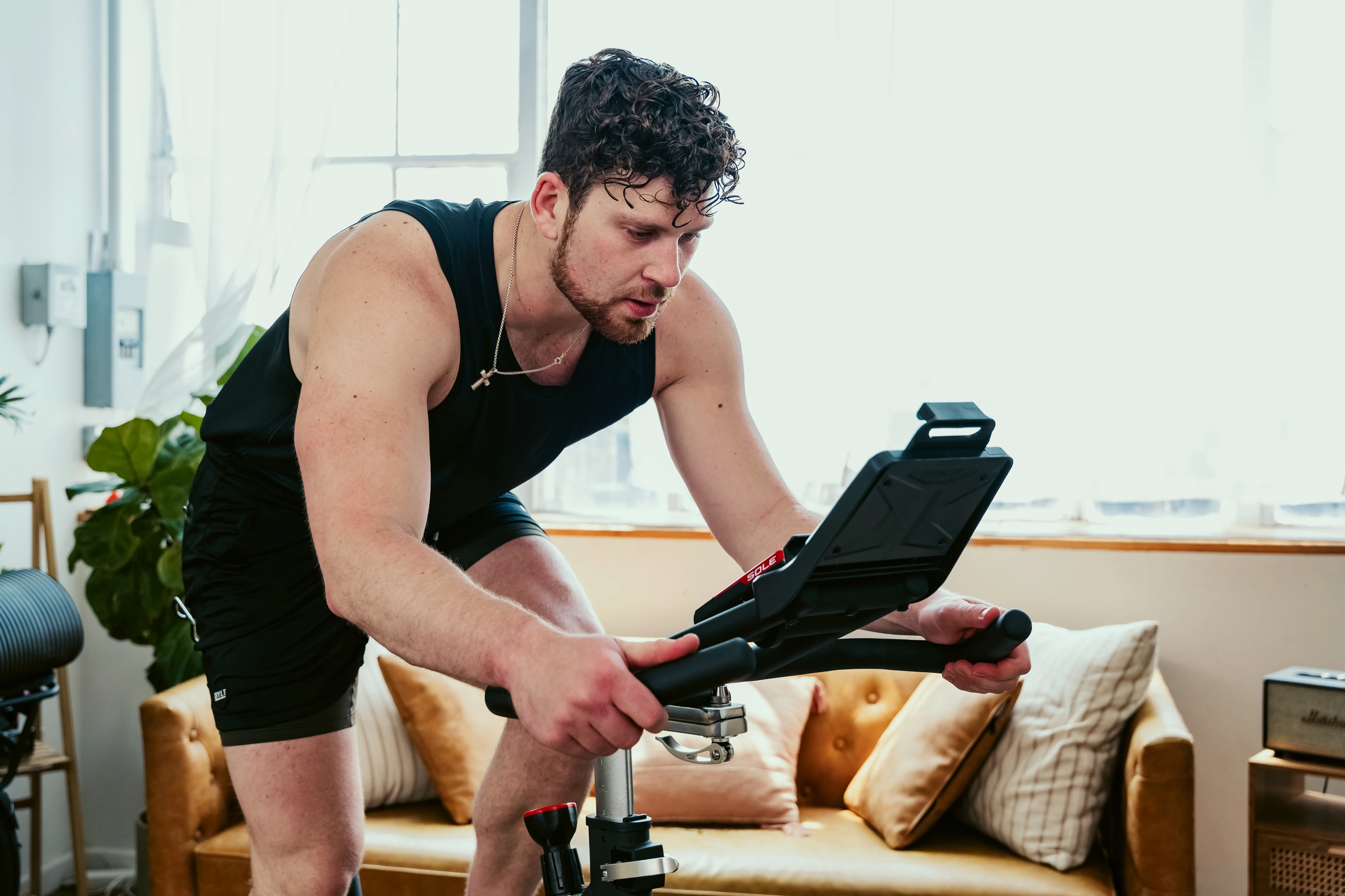 SOLE SB900 Exercise Bike - Image 6